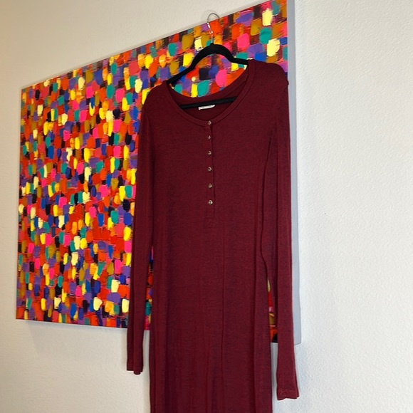 Maroon long sleeve dress - Picture 1 of 2